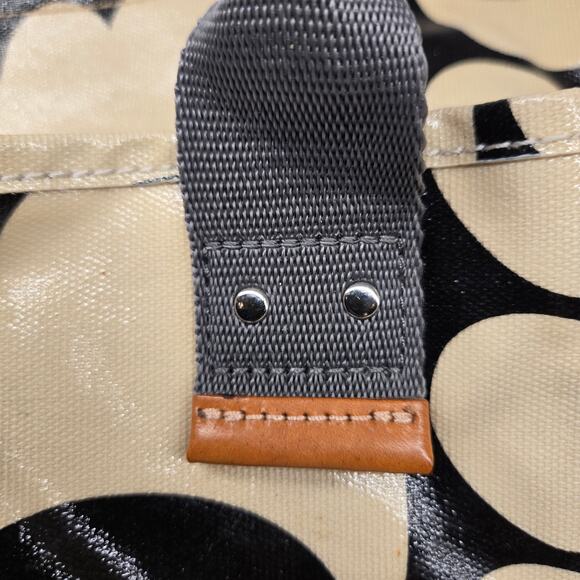 Orla Kiely Messenger Laptop Crossbody Bag in Classic Tulip Stem Black & Tan - Picture 7 of 15